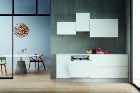 Zmywarka WIC3C26F Whirlpool