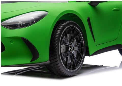 Auto Na Akumulator Mercedes GT63 AMG DK-GT63 24V LCD Matowy Zielony LEAN CARS