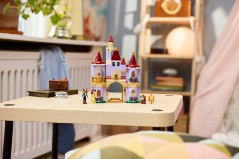 LEGO Disney 43289 - Zaczarowany zamek Pięknej i Bestii