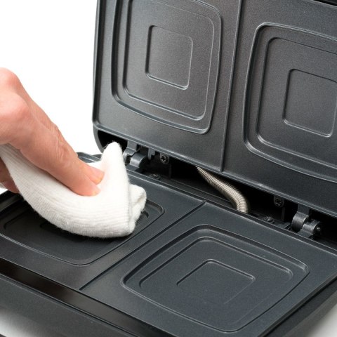 Opiekacz do kanapek Black+Decker BXSA753E 750W | pionowe przechowywanie | płyty 215 x 125 mm