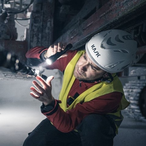Latarka Ledlenser P7R