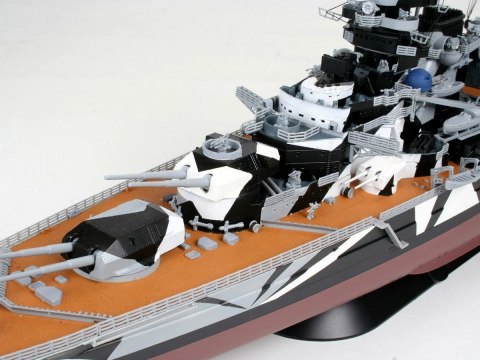 Model plastikowy statek Tirpitz 1:350