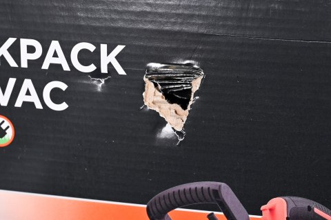 Odkurzacz do liści 3000W BEBLV300-QS Black+Decker (OUTLET)