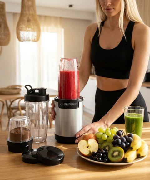 Blender sportowy do mielenia Esperanza NUTRI BOMB EKM030 (900W; kolor czarno-srebrny)
