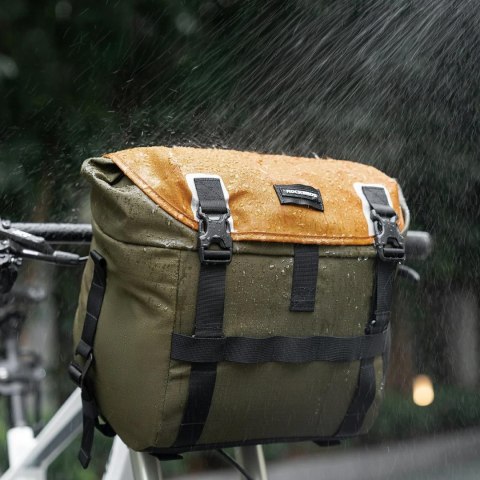 Torba sakwa rowerowa na kierownicę wodoodporna 13.5-24L - zielono-pomarańczowa