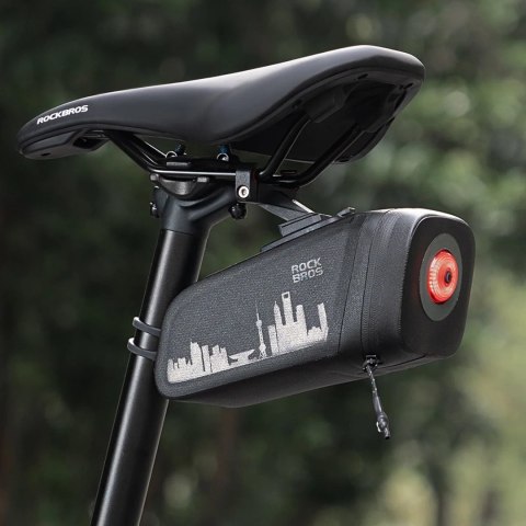 Torba rowerowa podsiodłowa lekka z inteligentną lampką tylną - czarna