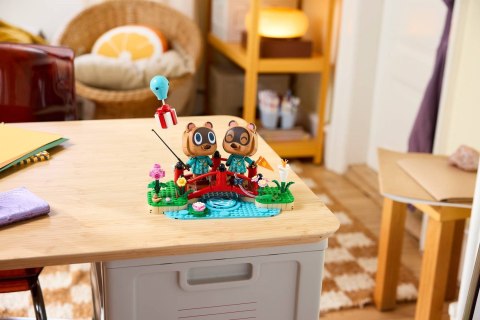 LEGO Animal Crossing 77059 - Timmy i Tommy na spacerze