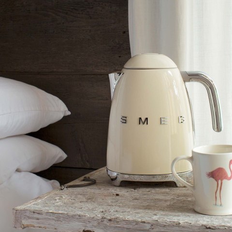 Czajnik elektryczny SMEG KLF03CREU kremowy